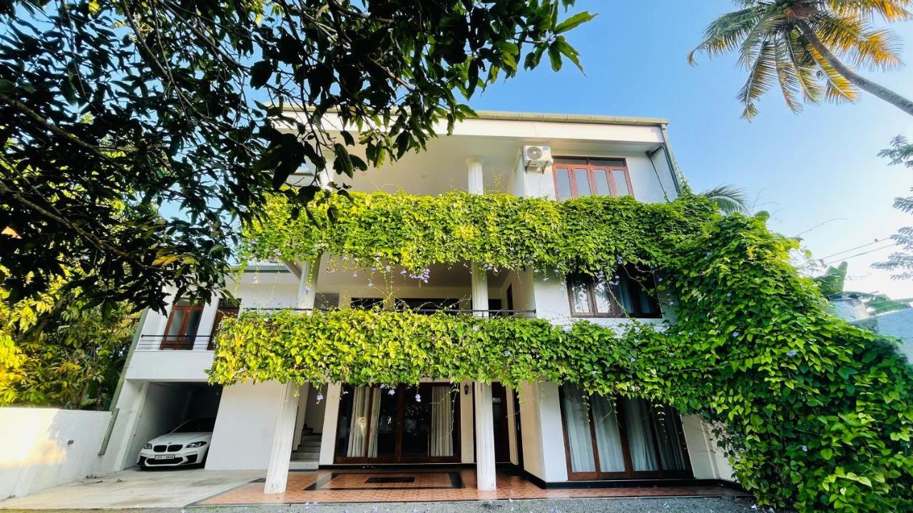 Hotel Beverly Beach Mirissa Exteriér fotografie
